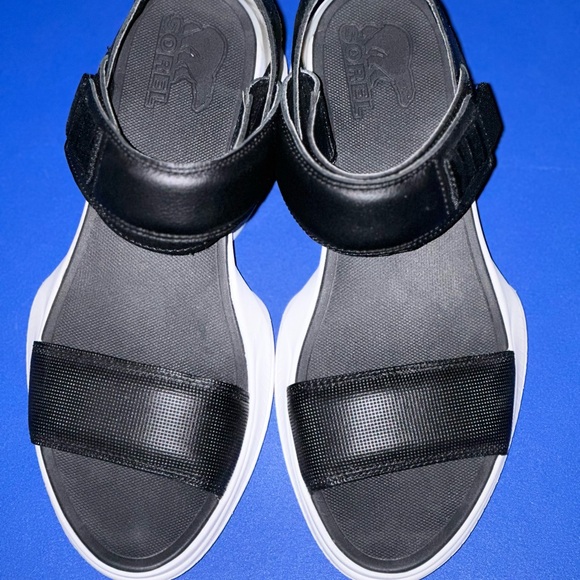 Sorel sandals like new - black - size 9 - Picture 5 of 5